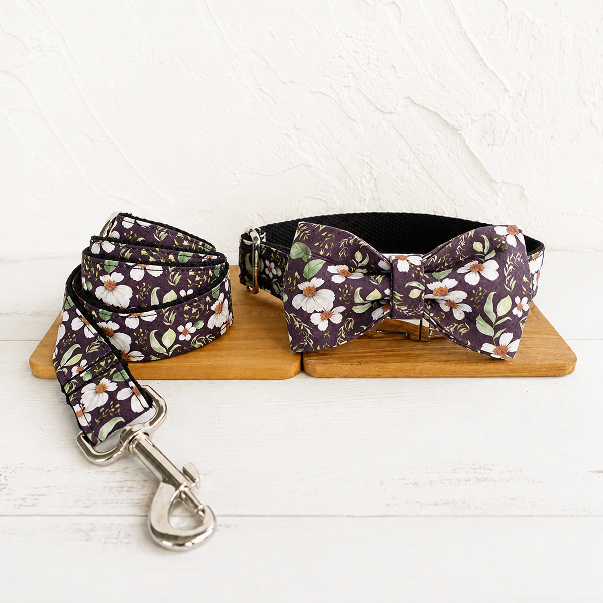 Set de Collar y Correa con Lazo Floral para Perros